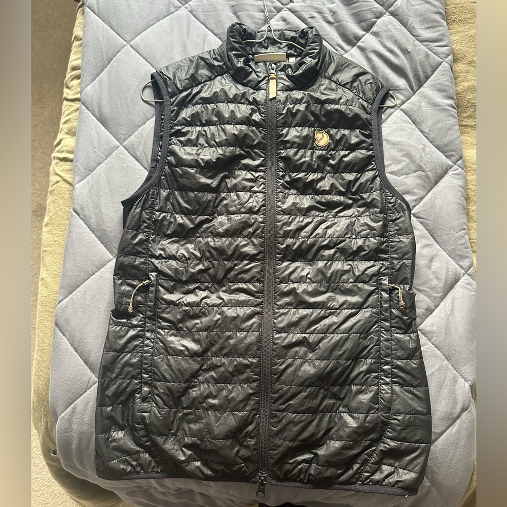 FJALL RAVEN ABISKO PADDED VEST